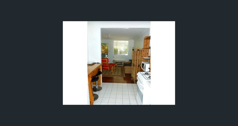 Photo - 4/14 Grove Street, Toowong QLD 4066 - Image 4