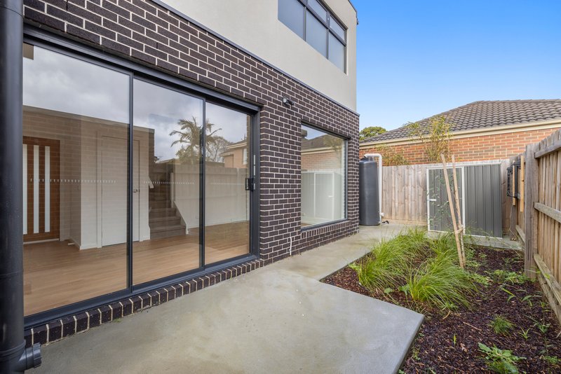 Photo - 4/14 Highmoor Avenue, Bayswater VIC 3153 - Image 6