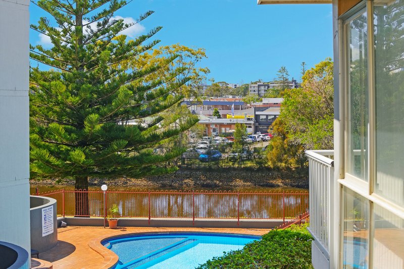 Photo - 4/14 Hollingworth Street, Port Macquarie NSW 2444 - Image 2