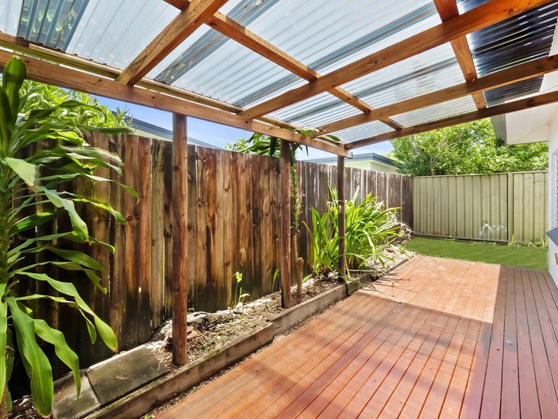 Photo - 4/14 Palm Street, Holloways Beach QLD 4878 - Image 3