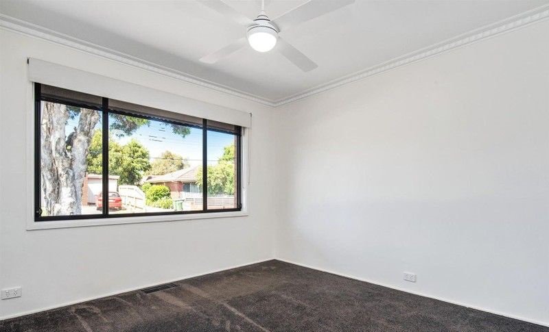 Photo - 4/14 Wantirna Road, Ringwood VIC 3134 - Image 3