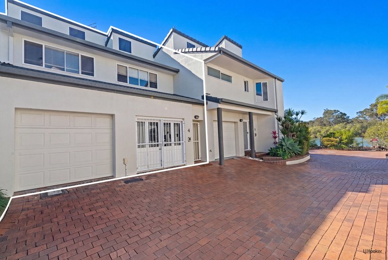 Photo - 4/14 Wilpark Crescent, Currumbin Waters QLD 4223 - Image 2