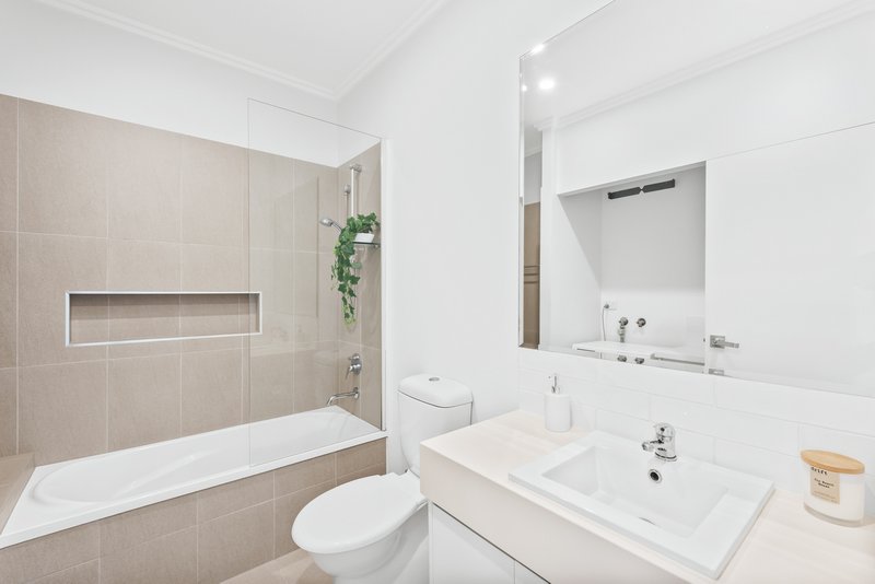 Photo - 41/42 Stadium Drive, Robina QLD 4226 - Image 12