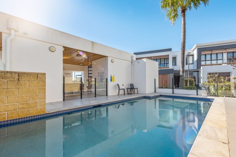 Photo - 41/42 Stadium Drive, Robina QLD 4226 - Image 15