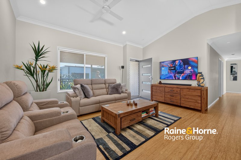 Photo - 414/25 Mulloway Road, Chain Valley Bay NSW 2259 - Image 3