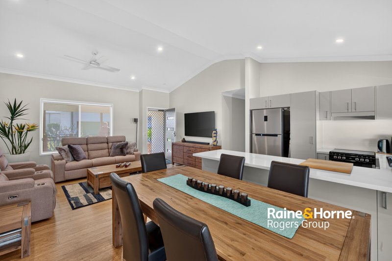 Photo - 414/25 Mulloway Road, Chain Valley Bay NSW 2259 - Image 6