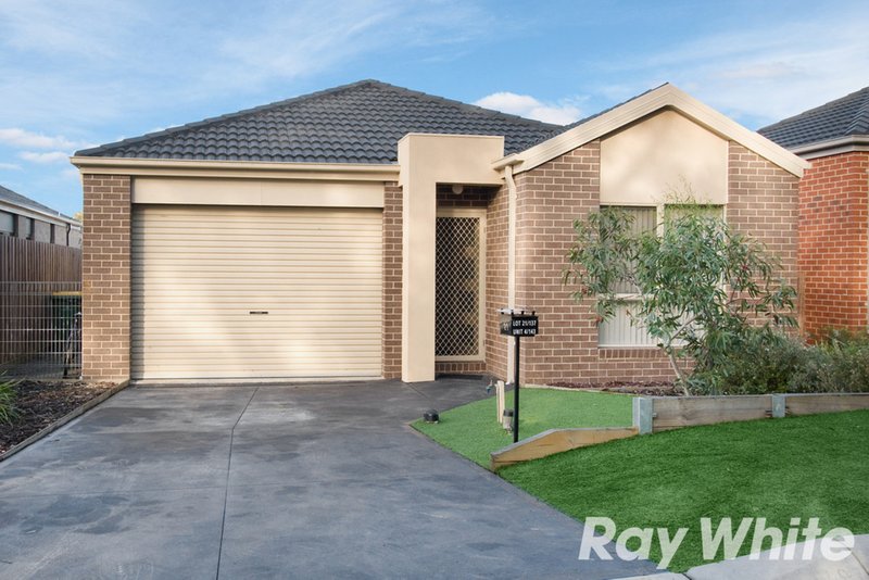 4/143 Ahern Road, Pakenham VIC 3810