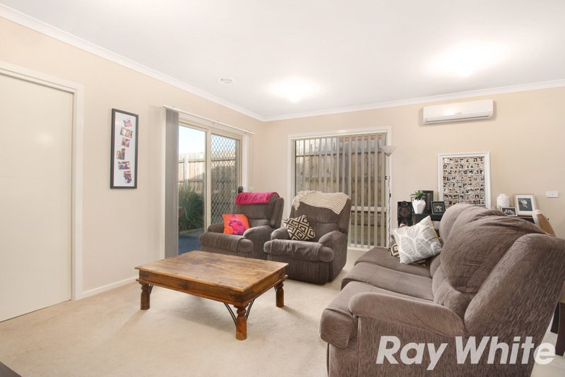 Photo - 4/143 Ahern Road, Pakenham VIC 3810 - Image 3