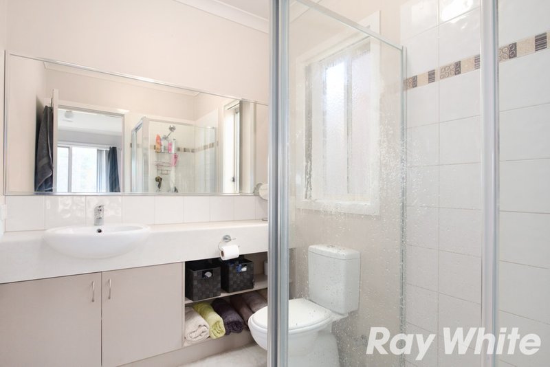 Photo - 4/143 Ahern Road, Pakenham VIC 3810 - Image 7