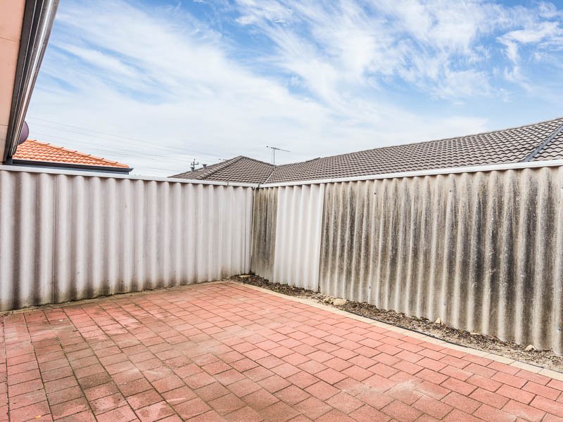 Photo - 4/147-149 Sevenoaks Street, Cannington WA 6107 - Image 10