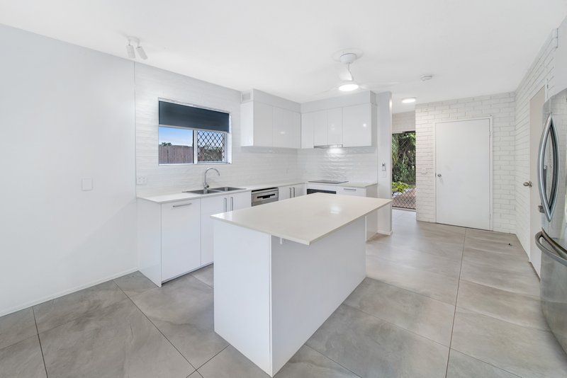 Photo - 4/147 Bundilla Boulevard, Mountain Creek QLD 4557 - Image 3