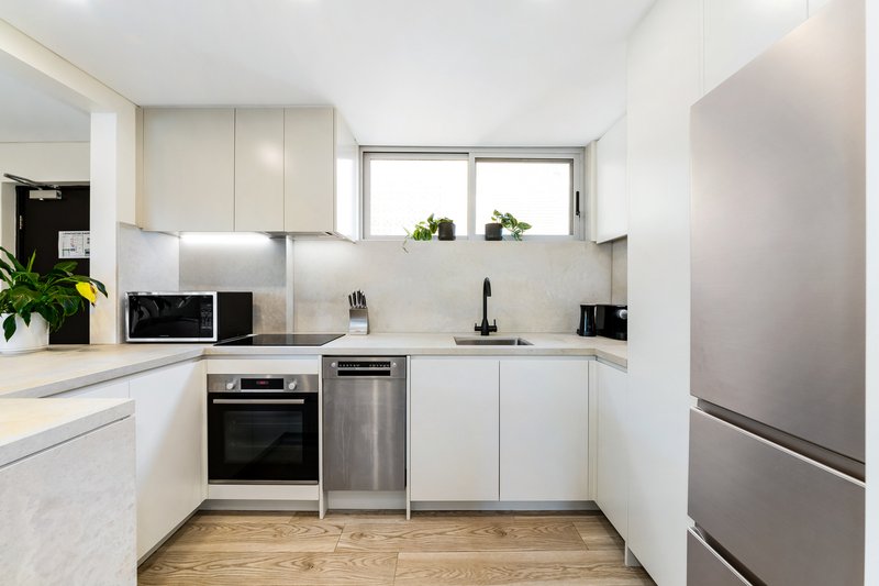 Photo - 41/48-50 Military Road, North Bondi NSW 2026 - Image 3