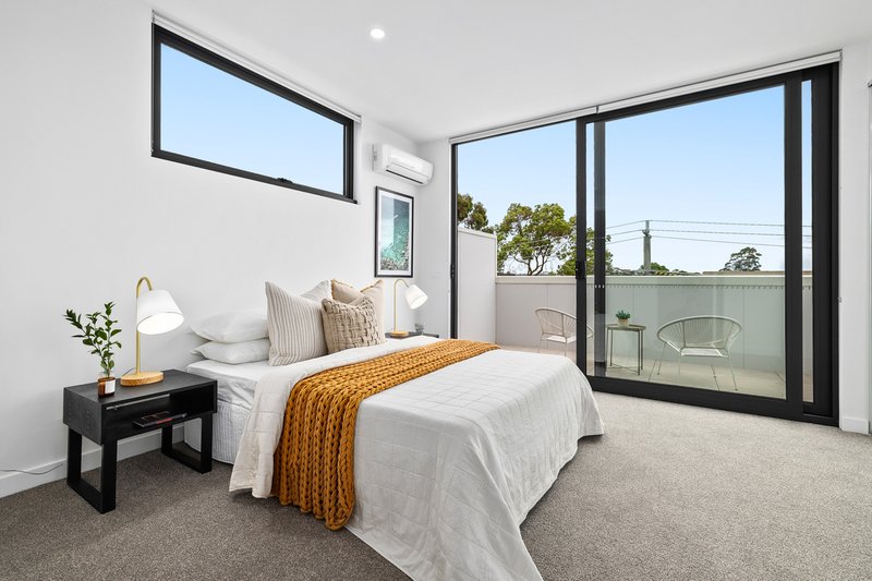 Photo - 4/15-17 Station Avenue, Mckinnon VIC 3204 - Image 9