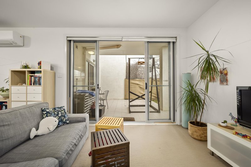 Photo - 4/15 Berrigan Crescent, O'Connor ACT 2602 - Image 13