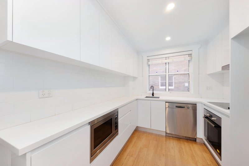 Photo - 4/15 Botany Street, Bondi Junction NSW 2022 - Image 2
