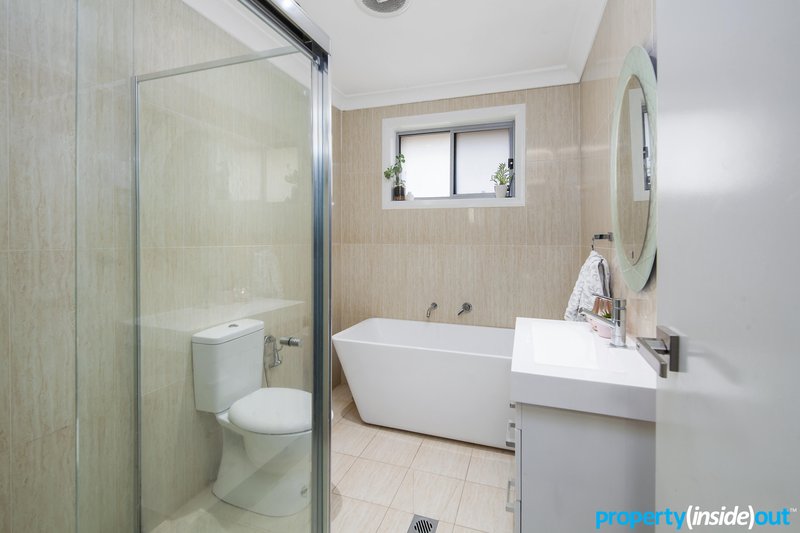 Photo - 4/15 Carter Street, Seven Hills NSW 2147 - Image 7