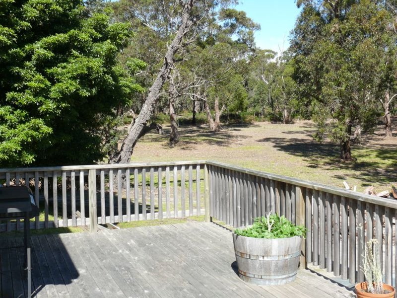 Photo - 415 Centre Road, Raymond Island VIC 3880 - Image 7