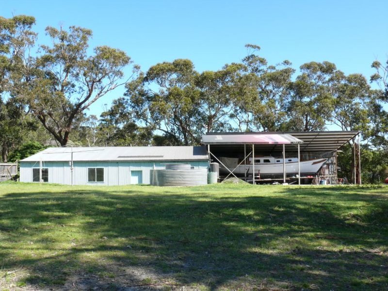 Photo - 415 Centre Road, Raymond Island VIC 3880 - Image 9