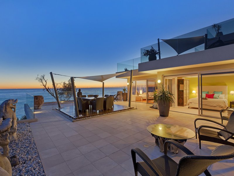 Photo - 4/15 Cliff Avenue, Avoca Beach NSW 2251 - Image 1