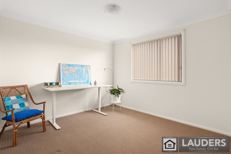 Photo - 4/15 Connell Street, Old Bar NSW 2430 - Image 10