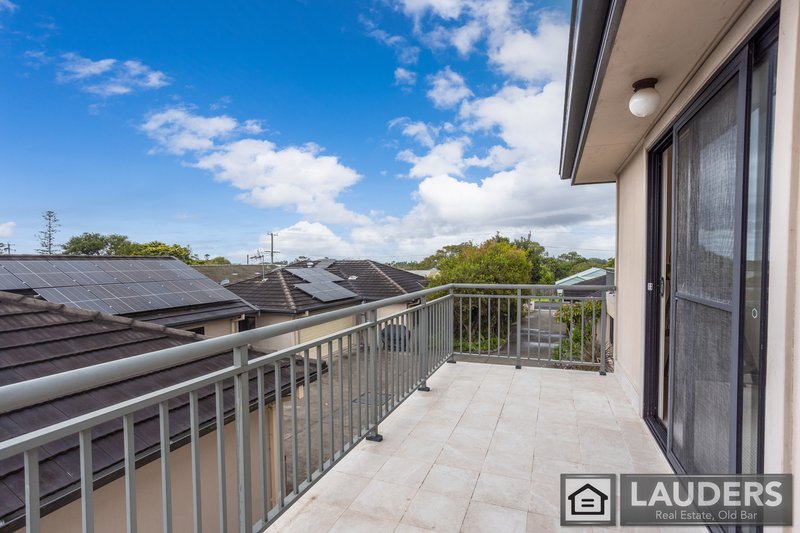 Photo - 4/15 Connell Street, Old Bar NSW 2430 - Image 12