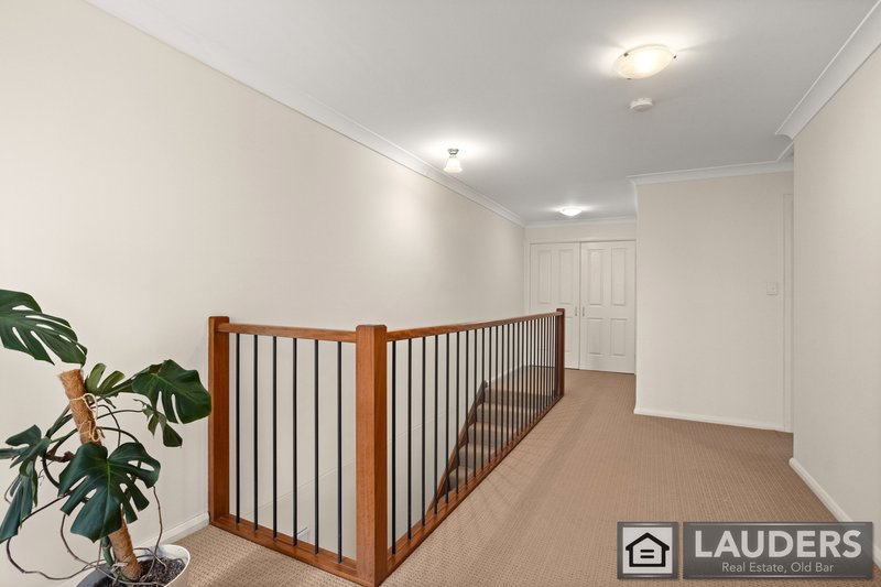 Photo - 4/15 Connell Street, Old Bar NSW 2430 - Image 13