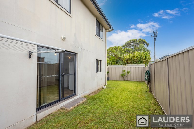 Photo - 4/15 Connell Street, Old Bar NSW 2430 - Image 15