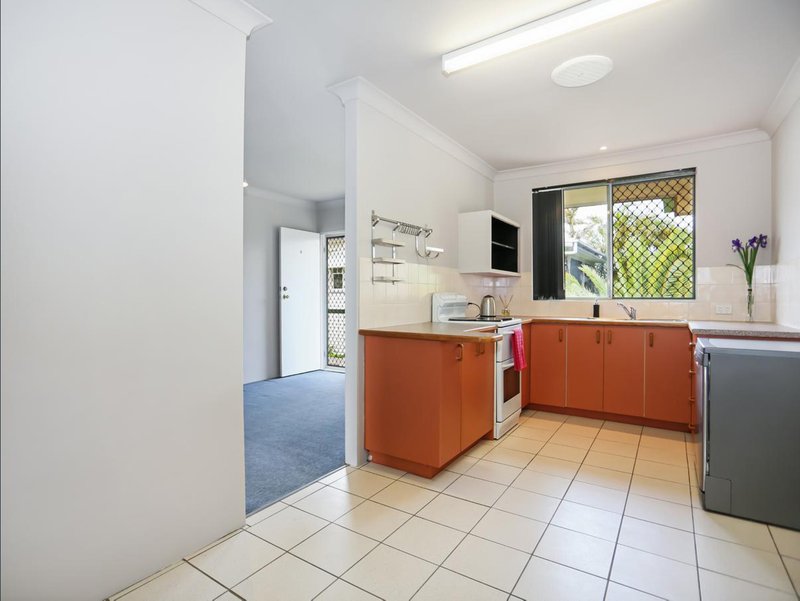 Photo - 4/15 Franklin Street, Nundah QLD 4012 - Image 2