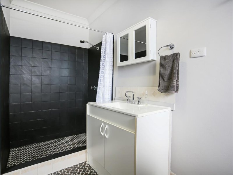 Photo - 4/15 Franklin Street, Nundah QLD 4012 - Image 5