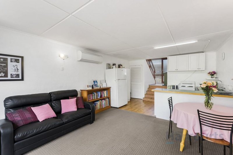 Photo - 4/15 Hazell Street, Blackmans Bay TAS 7052 - Image 7