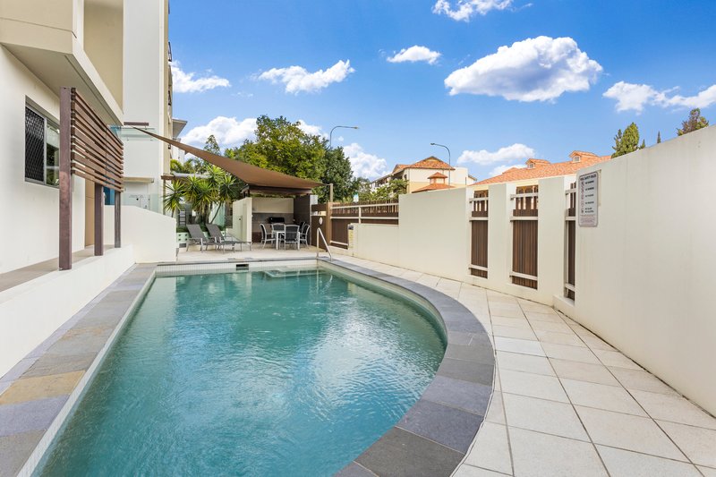 Photo - 4/15 Laver Drive, Robina QLD 4226 - Image 25