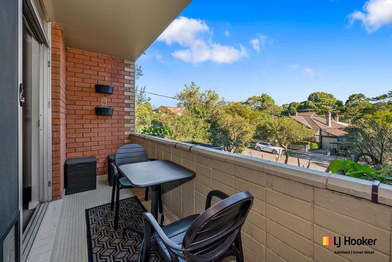 Photo - 4/15 Loftus Street, Ashfield NSW 2131 - Image 5