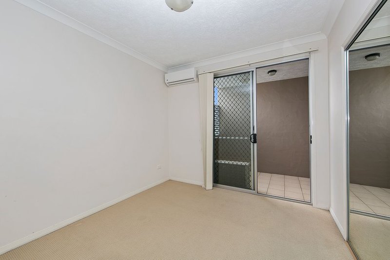 Photo - 4/15 Mcmaster Street, Nundah QLD 4012 - Image 12