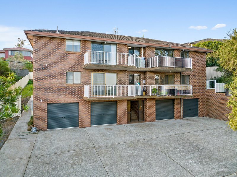 Photo - 4/15 Melinda Grove, Lake Heights NSW 2502 - Image 9