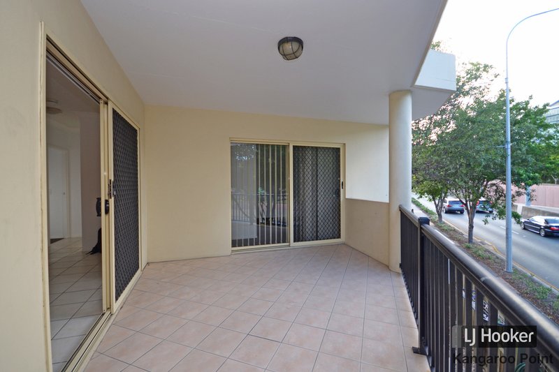 Photo - 4/15 Rawlins Street, Kangaroo Point QLD 4169 - Image 7