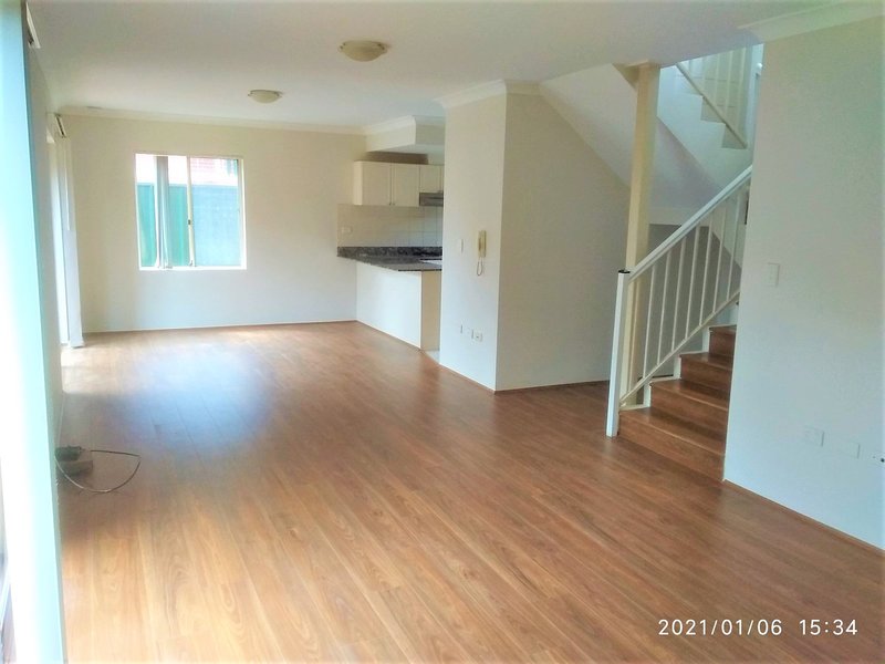 Photo - 4/15 Romani Avenue, Hurstville NSW 2220 - Image 1