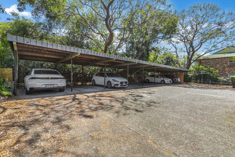 Photo - 4/15 Sir Fred Schonell Drive, St Lucia QLD 4067 - Image 8