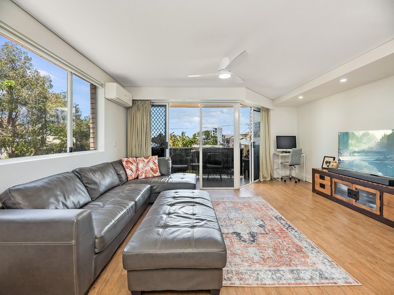 Photo - 4/15 Verney Street, Kings Beach QLD 4551 - Image 3