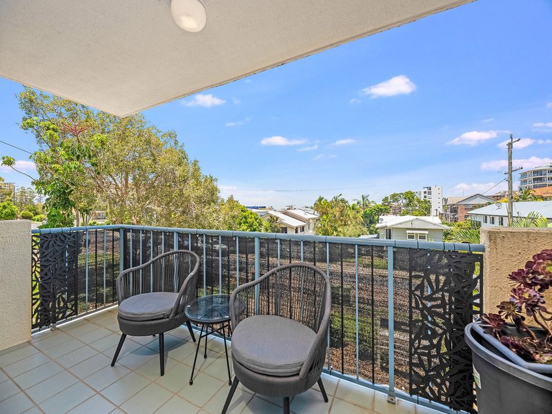 Photo - 4/15 Verney Street, Kings Beach QLD 4551 - Image 5