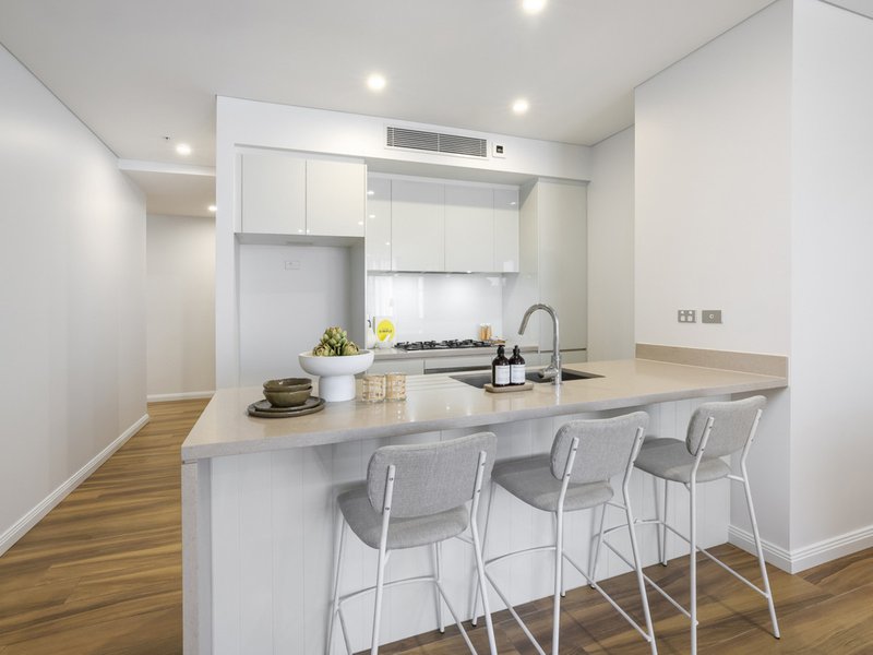 Photo - 415/15 Howard Avenue, Dee Why NSW 2099 - Image 2