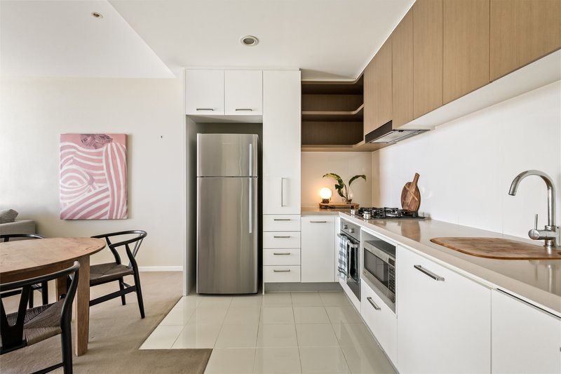Photo - 4152/37C Harbour Road, Hamilton QLD 4007 - Image 4