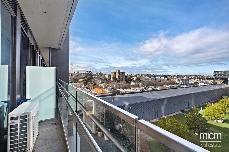 Photo - 415/31 Malcolm Street, South Yarra VIC 3141 - Image 5