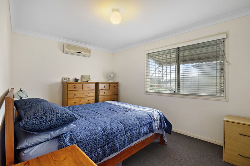 Photo - 4/155 Pine Street, Wynnum QLD 4178 - Image 3