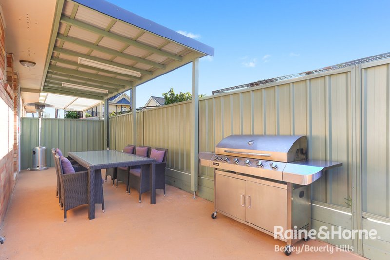 Photo - 4/155 Queen Victoria Street, Bexley NSW 2207 - Image 6