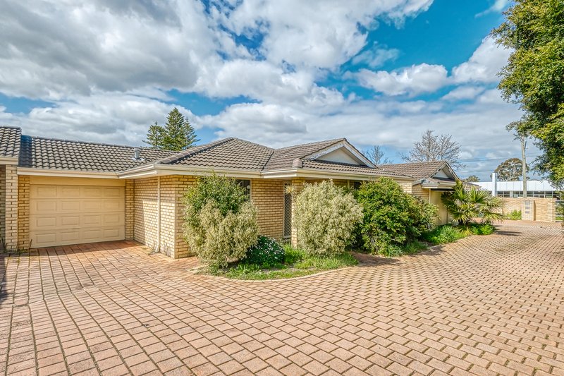 Photo - 4/156 High Road, Riverton WA 6148 - Image 2