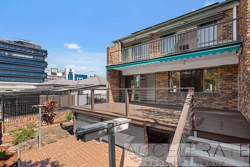 Photo - 4/159 Gregory Terrace, Spring Hill QLD 4000 - Image 12