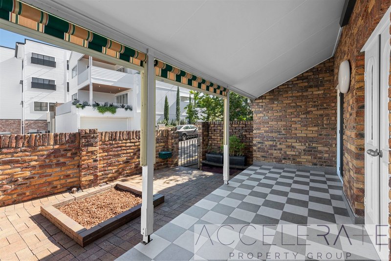 Photo - 4/159 Gregory Terrace, Spring Hill QLD 4000 - Image 13