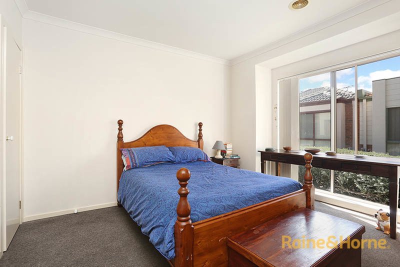 Photo - 4/15A Hooker Road, Werribee VIC 3030 - Image 5