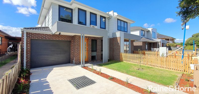 Photo - 4/16-18 Curtin Street, St Albans VIC 3021 - Image 1