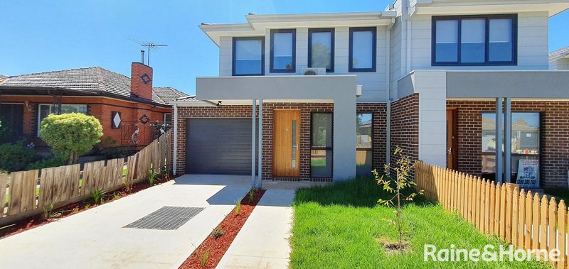 Photo - 4/16-18 Curtin Street, St Albans VIC 3021 - Image 2